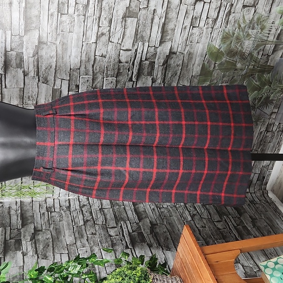 Jones NY Wool Skirt - Picture 3 of 8